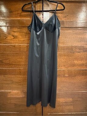 Vintage vanity fair 38c tall Black Satin lace full Slip Chemise nighty flaws